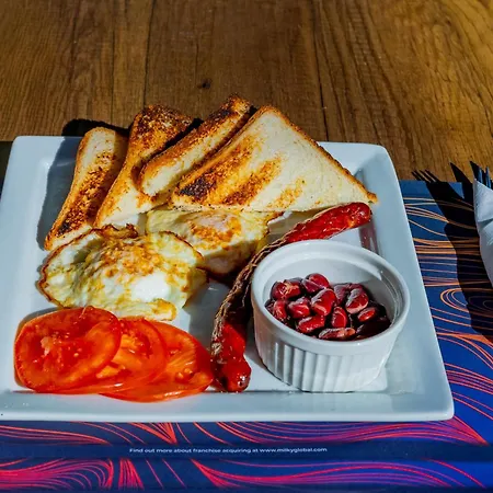 Passpartu Garni Hotel 4*